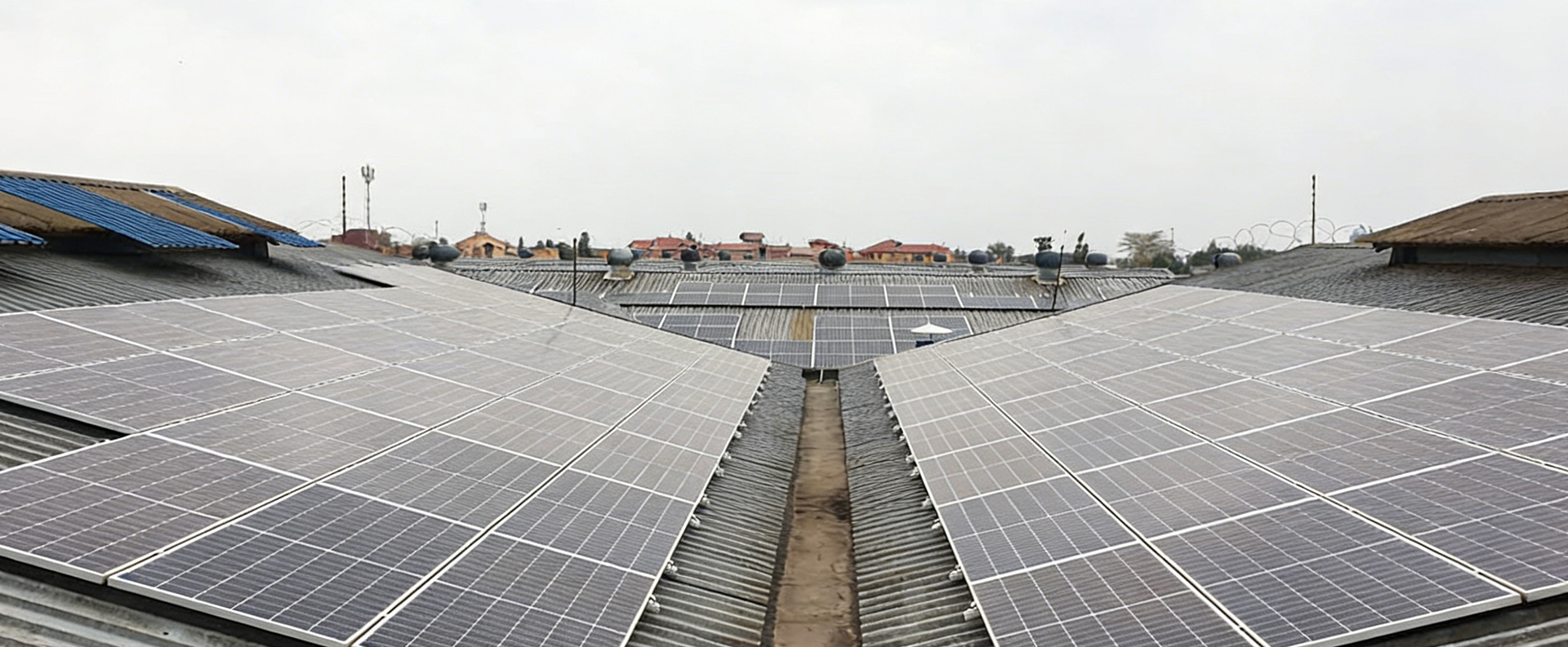 Tionscadal 915KW na Céinia